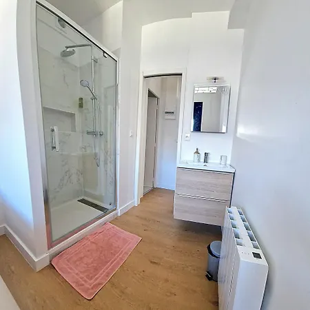 Les Bons Enfants 5 & 8 Appartamento